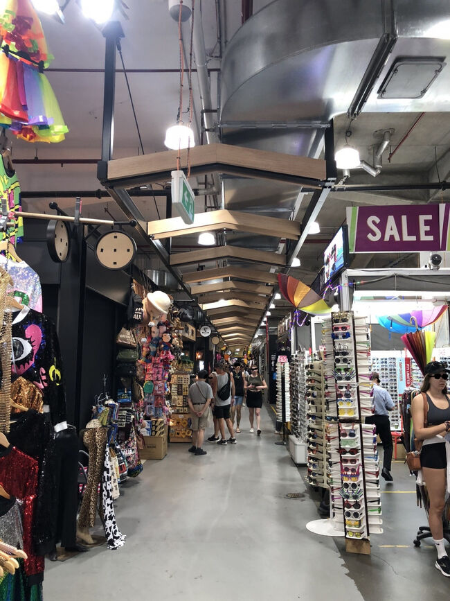 ここは歩き回るだけでもかなり楽しい場所です。<br /><br />お土産屋が並んでいるストリートはスリに注意しながら歩き回ると良いと思います。<br /><br />