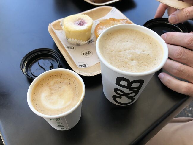 あ～此処もだ！！！！<br /><br />私のオーダー・再びマキアート、又々紙コップでサービス。<br /><br />同じ感想ですが､､､､､経費削減なのか？エコなのか？コロナ禍を引き摺っているのか？早く改善して欲しいです。折角のコーヒーが貧相な味に思えてしまいます。<br /><br />デジャヴagain､､､､､、<br /><br />でも此方はちゃんとエスプレッソ用の小さな紙コップでサーブしてくれました。小さな幸せを感じます～