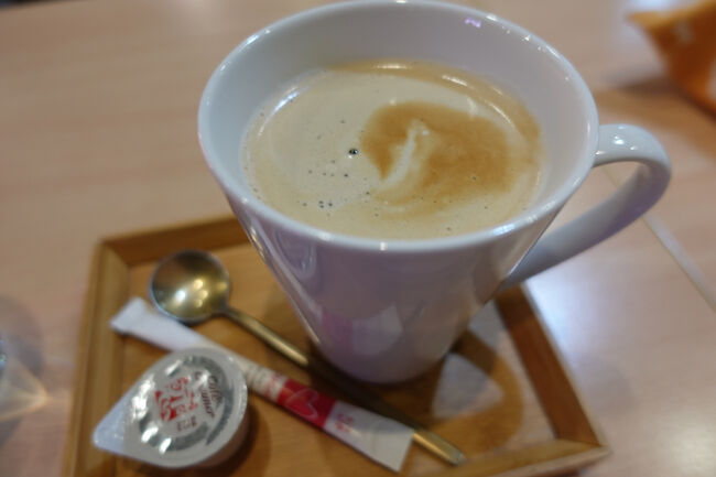 今日は店内のどかな感じに。ゆっくりいただくかな。