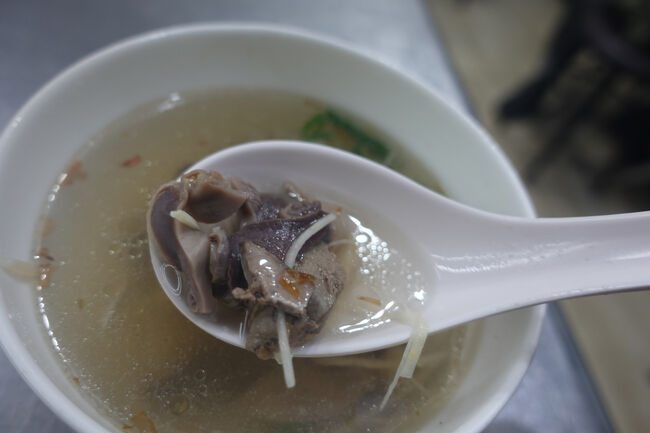 砂ズリ。生姜はけっこ効いてますが、薄味ガチョウ風味。