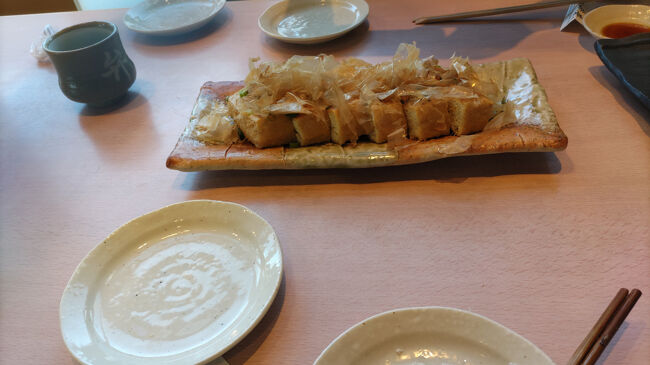 栃尾の油揚げもあったので、思わず注文。<br /><br />そして、本当に寿司屋がこれってくらい美味しかった。<br /><br />また熱々なのがいい。