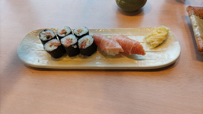 締めは大トロとネギトロのマグロ締め。<br /><br />いやー、どれも美味しく、佐渡産のネタもいろいろあって来てよかった。