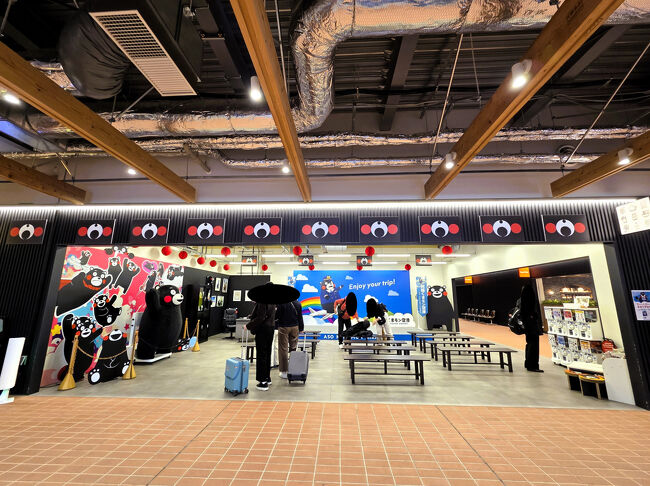 くまモンの特設スペースもあります。