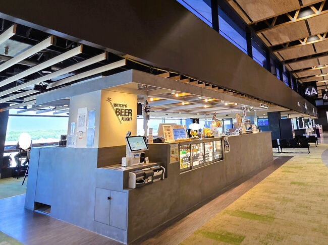 搭乗まで時間があるため、まずはクラフトビール♪