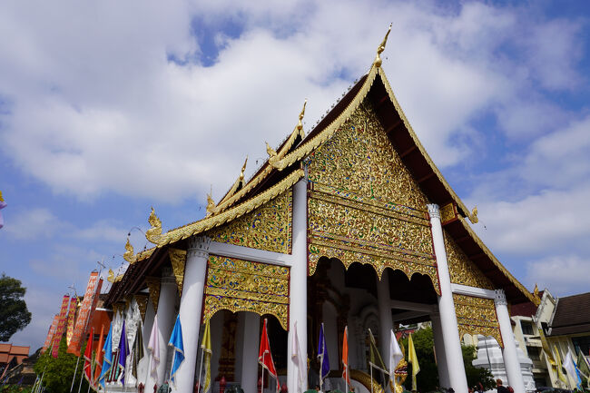 気を取り直して本堂に入ります。