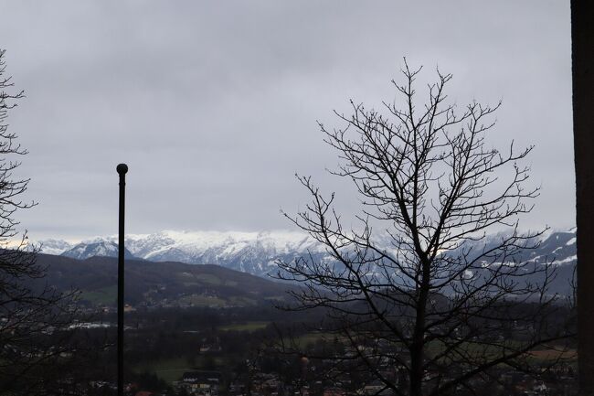 到着して目に飛び込んできたのはアルプス山脈<br />雪が覆っていて綺麗でした
