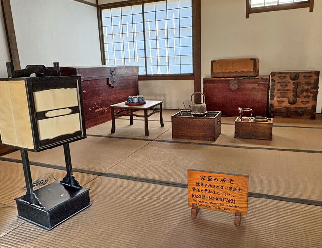 「家臣の居宅」・・・独身で持ち家の無い家臣が住んでいました。