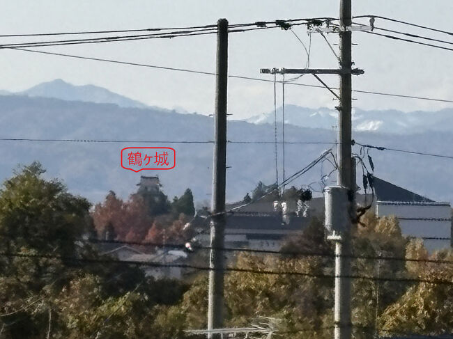 家老屋敷を出た所にある鶴ヶ城展望処から望む鶴ヶ城。