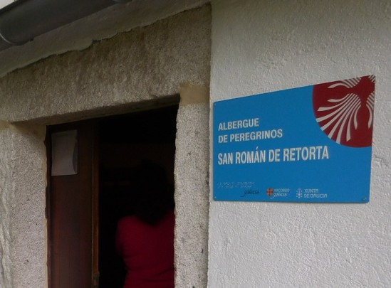 一昨日、マルタが設定してくれたガリシアWi-Fiが繋がりません。ここのオスピタレロに相談するも、ネットは詳しくないようで繋ぐ事が出来ませんでした。明日のアルベルゲに泊まった時にまたお願いしよう。