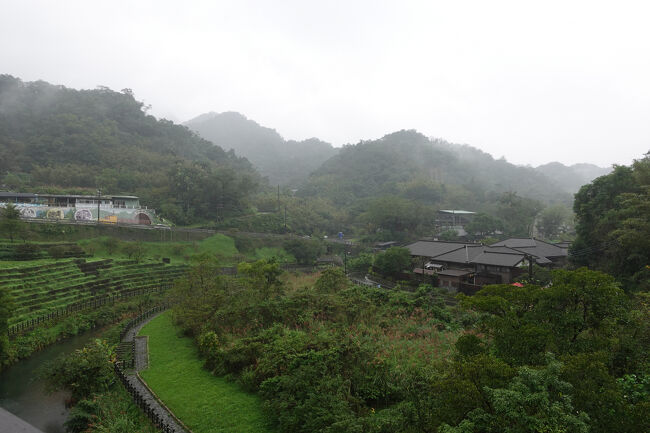 下の方は、日式の建物ですかね。