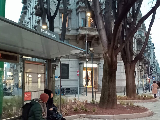 市電の乗り場、Piazza Cincinato。