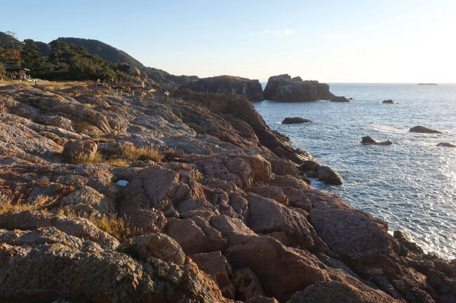 　地質学的に貴重な場所であることから「島根半島・宍道湖中海ジオパーク」にも認定されている日御碕海岸