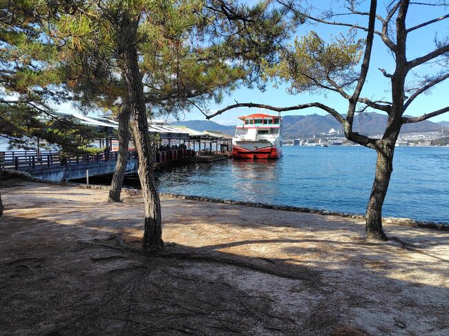 フェリーターミナルから、今度はJRの船に乗って本土へ。