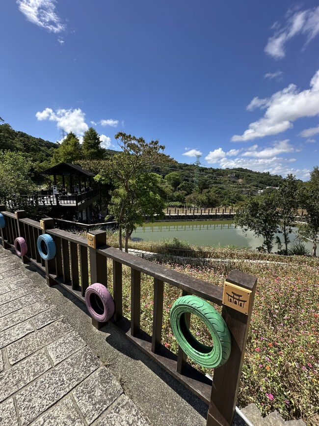 15分くらい坂道を下ります。