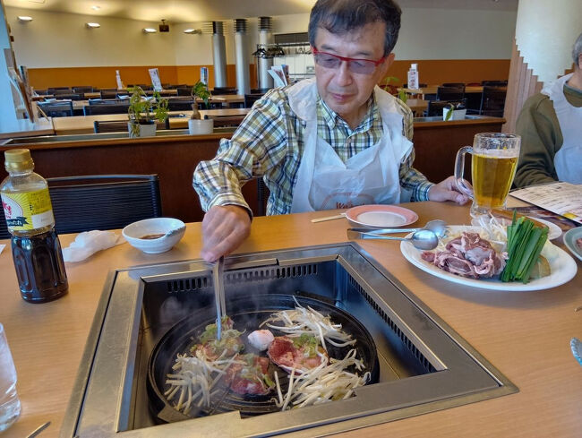 焼くのもおまかせ　音と匂いにやられます