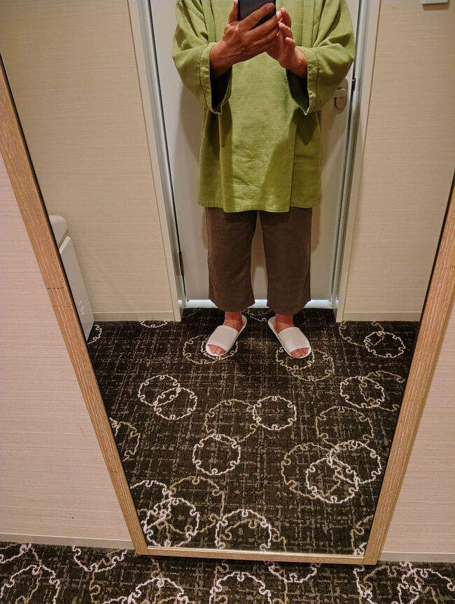 ホテルの室内着<br />大浴場や喫煙室は室内着・スリッパＯＫ