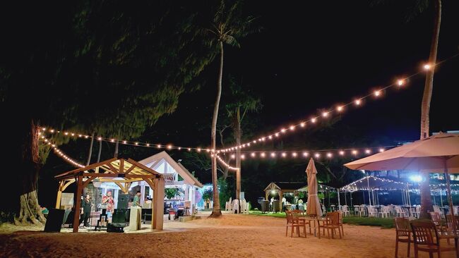 酔って騒ぐ人も居ないし、店員がグイグイ来ないのも良いかな。<br />一つだけ難点なのは支払いを部屋付出来ない事。<br />ホテルレストランだから財布無しで前日きちゃったので、チェックアウト時に絶対に払うから！と言って保留にして貰いました。<br />この日は忘れずにカード持参。<br />昨日の分もここで精算して良い？と聞かれ精算。<br />やっぱり部屋付出来ない模様。<br />それだけがちょっと面倒かな。<br /><br />でもお気にいりの場所となりました！