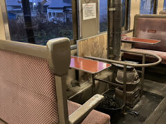 帰路はストーブ列車。
お酒とスルメも買えます。スルメはスタッフさんがストーブで炙ってくれます。