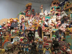 とらまる人形劇ミュージアム・・・パペットに触れる　ミュージアム

入館料（700円）　パペットの魅力あふれる　スポット

様々な仕掛け人形　係員の方の説明聞きながら　手に取ることができます

人形劇世代には懐かしく　こどもたちには楽しい体験　

パペットが持つ　不思議な魅力にて　プロデュース

2Fには　多くのパペットが圧巻な迫力にて　展示

珍しい世界のパペットや　ひょっこりひょうたん島のパペットもあり

童心に戻ったような時間　過ごすことができました







