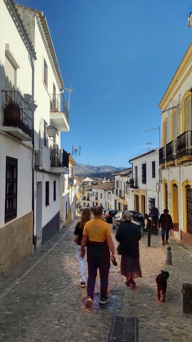 休憩をして、街歩き再開です。