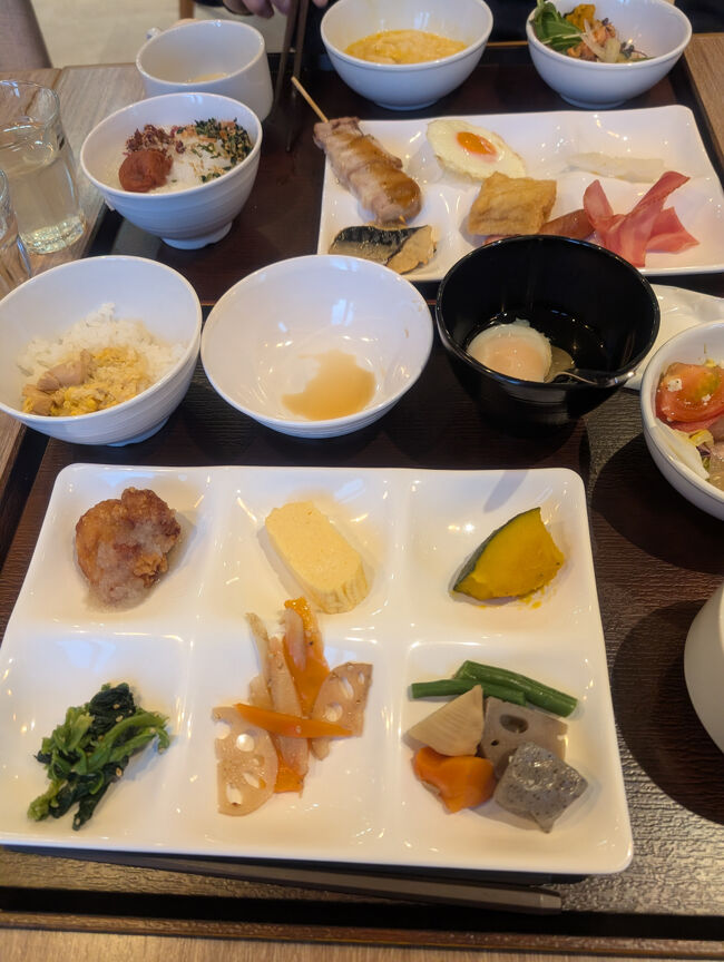 2日目、7時から朝食です<br />和食も色々あるし、親子丼があったのがめずらしい