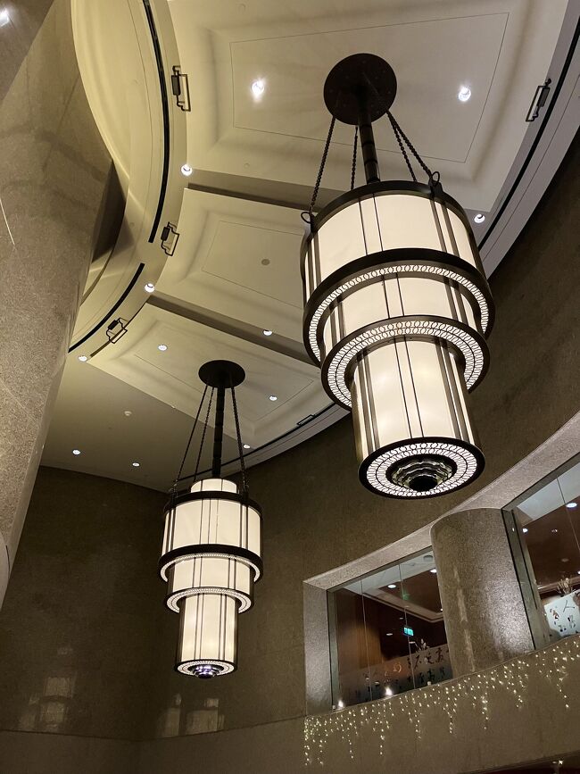 ごっつい電灯ですなー