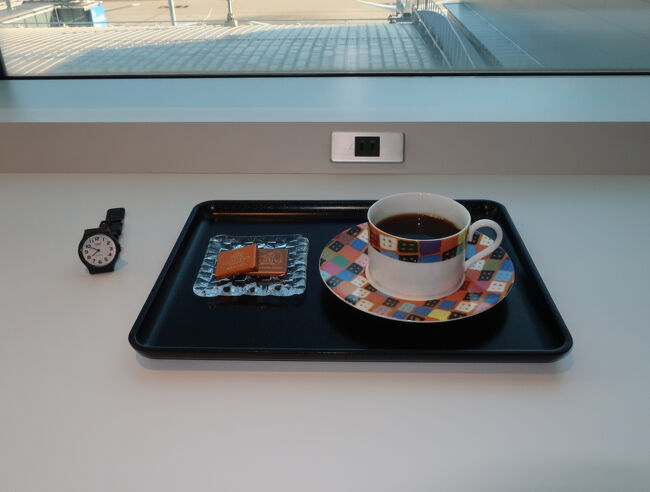 スペシャルコーヒー＆ゴディバのチョコ。