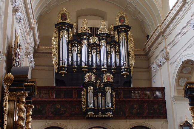 パイプオルガンがありました