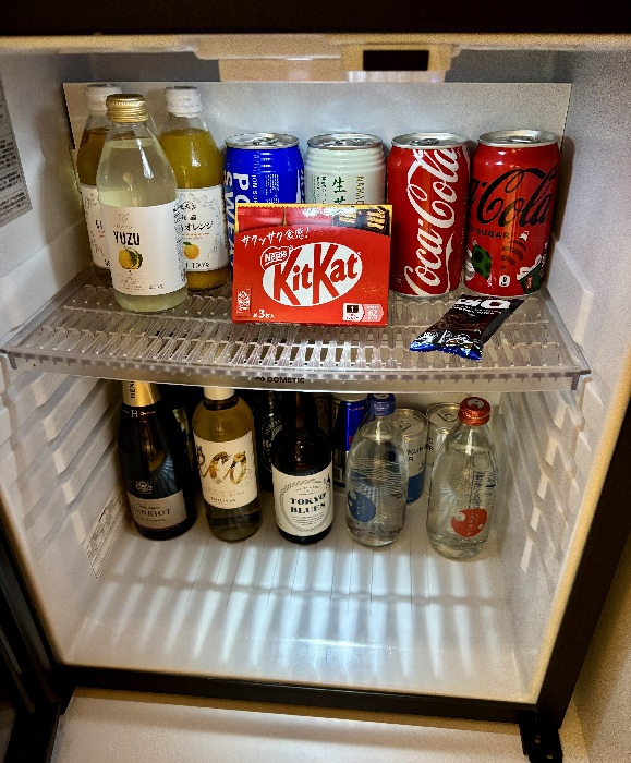 ミニバー（通常は有料）<br />↑今回、こちらが無料特典としてついてきました。