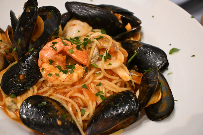 夕食は「Trattoria ai Cugnai dal 1911」へ。やはりここは海鮮であろう。ペスカトーレ。