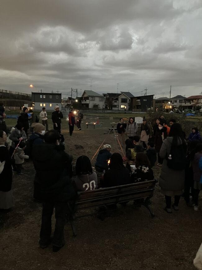 会場に着くと一人手持ち花火2本と豚汁券を渡される