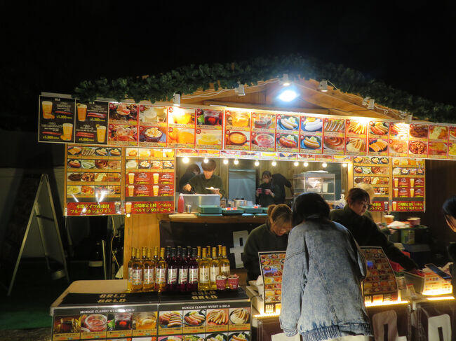 ソーセージなどの焼いている良い香りが漂ってくるんですよ顔