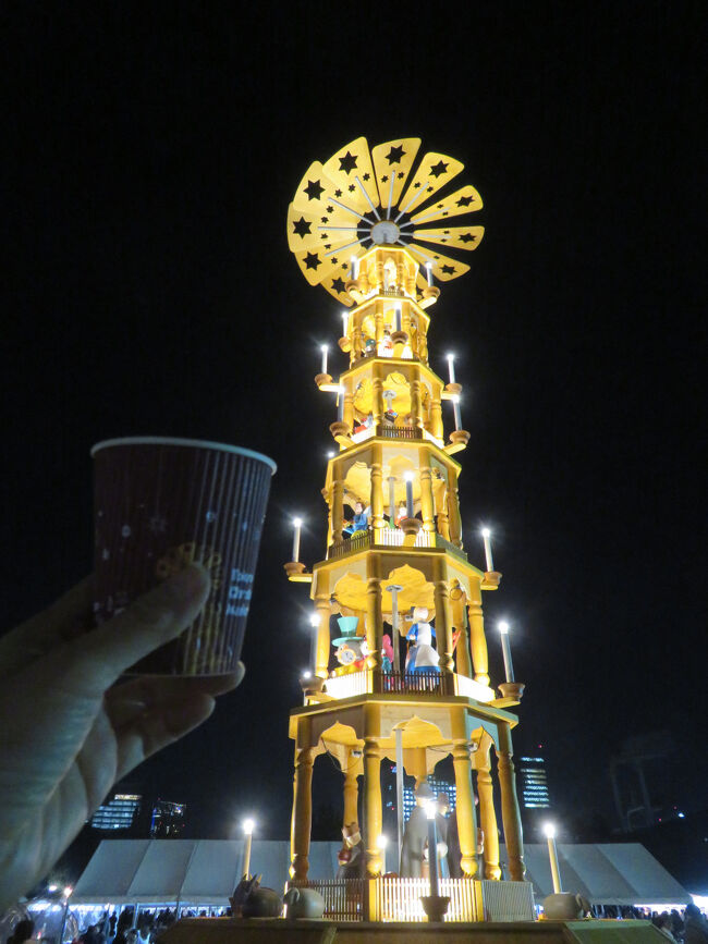 表紙のフォトです。<br />Weihnachtspyramide<br />クリスマスピラミッド(^^)/