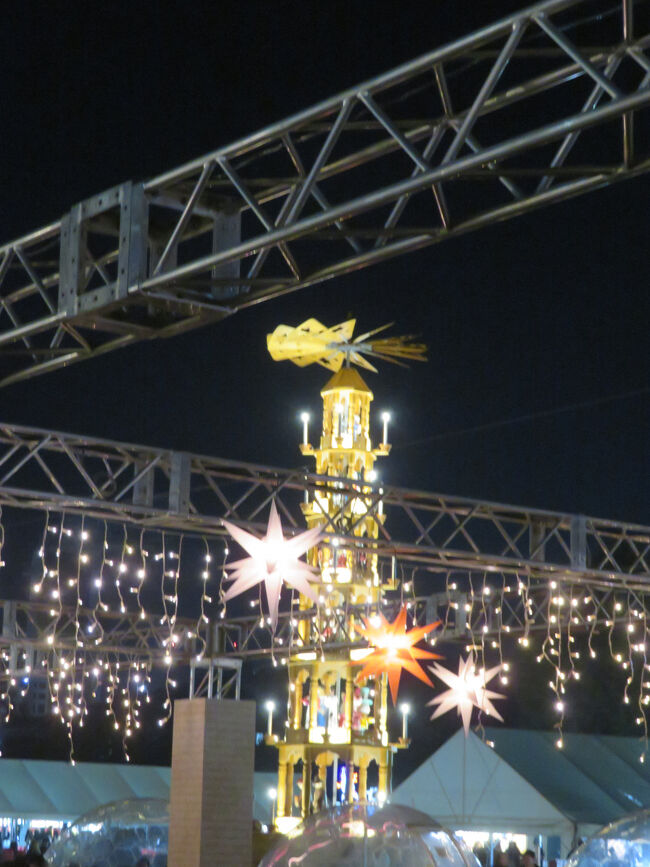 クリスマスマーケット内をてくてく(^^)/