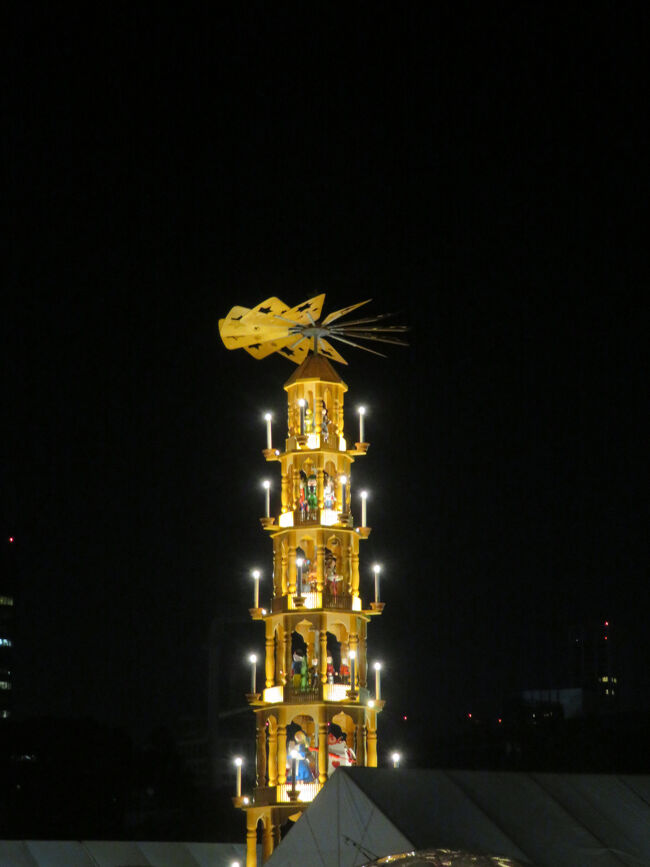 クリスマスマーケット内をてくてく(^^)/