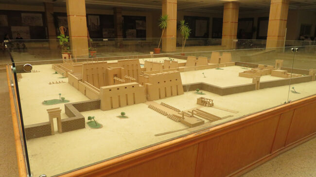 センターの中には復元模型が展示されています。