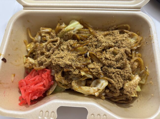 夫が富士宮やきそばを追加で買ってきたのでひとくちもらいました。