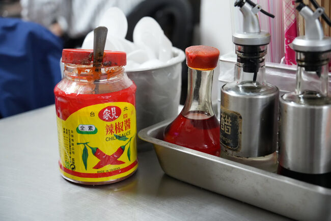 テーブルの調味料