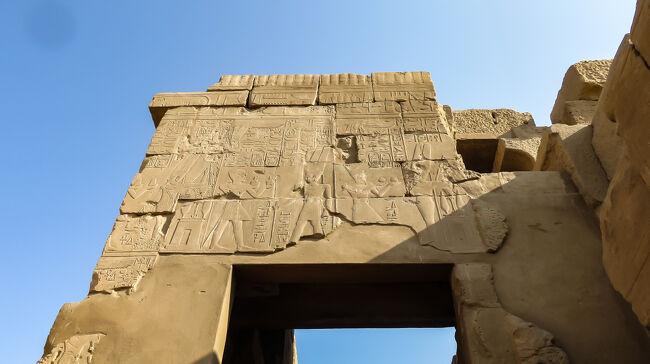 第５塔門のレリーフ。