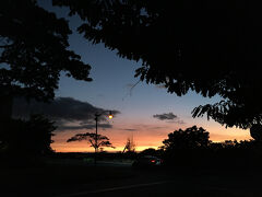 サンセット後のマジックアワー。
キングスランドに戻って振り向くとこの空。