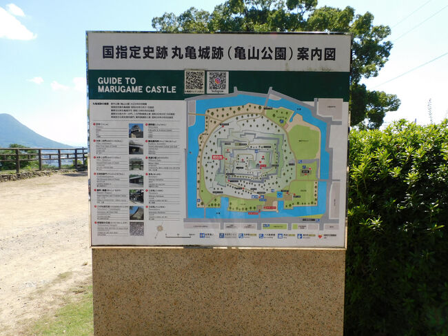 丸亀城の地図．