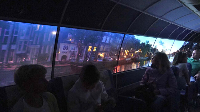 ちょっと気まずくて、思わず笑ってしまいました。<br />