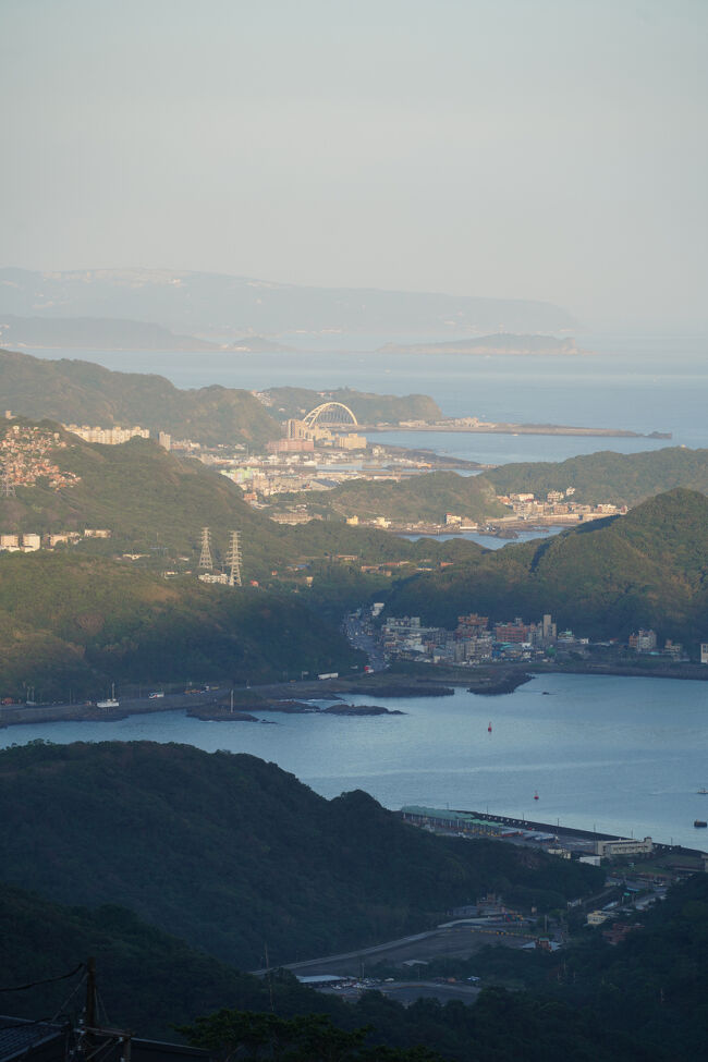 詳しくは分からねど、本日目的地はあっちの方。