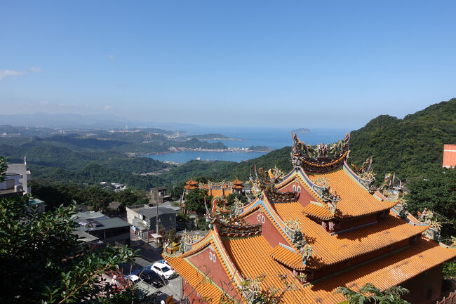 次来るん、混み合う台北行きや無く瑞芳火車站止まりみたい。楽チンかも。も少し海見てたら来るかな？