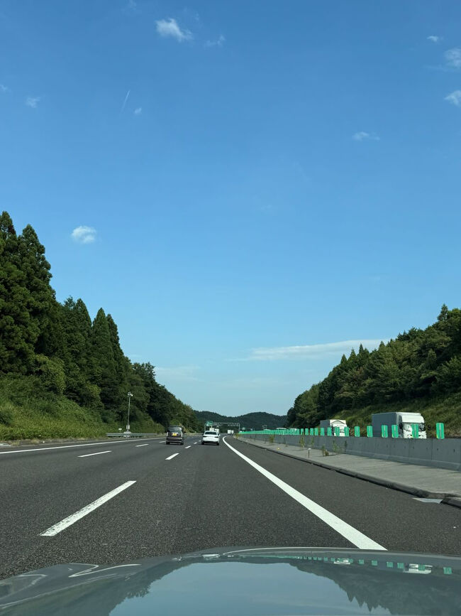 いつもの如く早めに仕事を終えて前泊地へGO！！<br />旅の間、お天気はとても良さそう♪<br />青空がスカッと気持ち良いわ～。