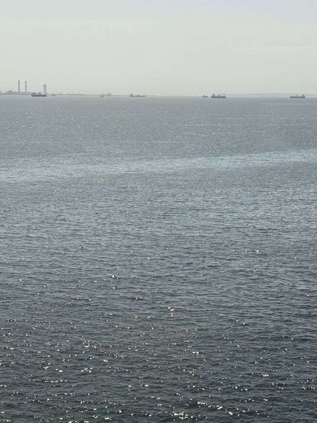 関西人、知らない人が絶対多いと思うよ…（笑）<br />それにしても、お天気サイコー♪海がキラキラで眩しい☆