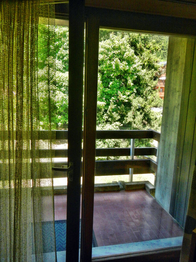 北向きとは言えテラスがあり、