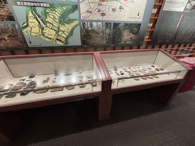 発掘された出土品の展示。