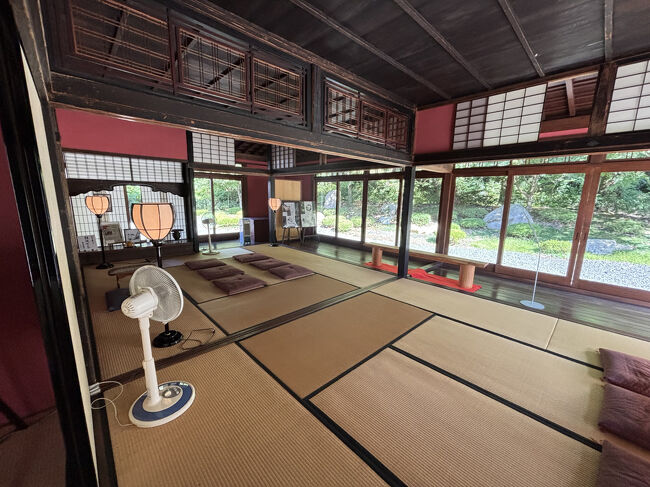 広い広間ですね。<br />ここも奉行所時代の建物なんですね。