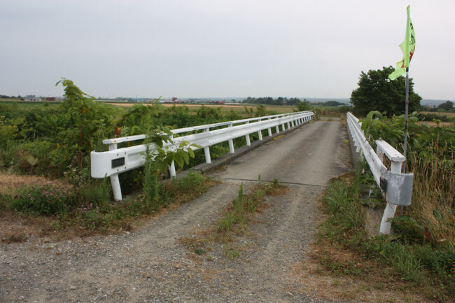 勇払郡むかわ町汐見。<br />行きは、この奥の方からやって来て、引田橋を渡りました。